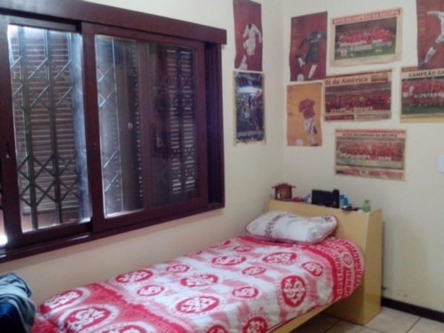 Casa Em Vila Nova Com 5 Dormitórios - Nk17726