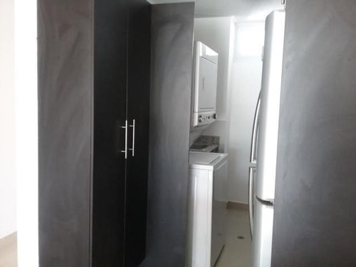 Imagen 5 de 14 de Venta De Apartamento Confortable En Altamira Gardens 20-6853