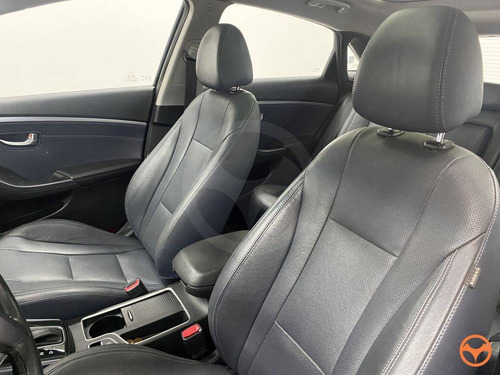 Imagem 13 de 15 de Hyundai I30 1.6 Mpfi 16v Flex 4p Automático