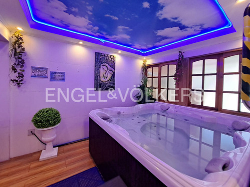 Venta De Spa Funcionando Más Depart: 294 M2 Const.