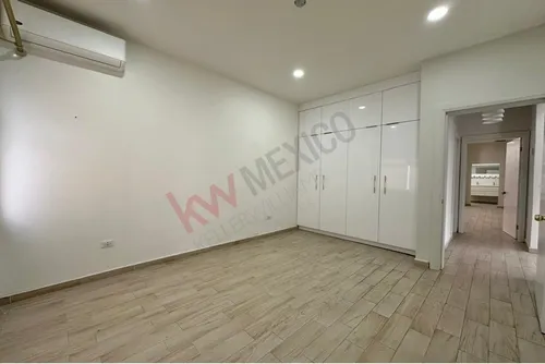 Se Renta Casa Muy Amplia Y Moderna En Colonia Burocratas, Mexicali Bc