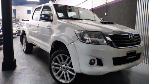 Imagen 2 de 9 de Toyota Hilux 3.0 Cd Srv Cuero 4x4 5at - A4 2015