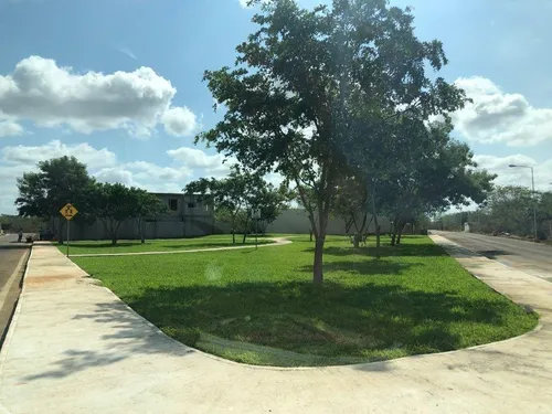 Casa En Venta En Mérida Modelo Ambar Plus En Privada Praderas Del Mayab, Conkal