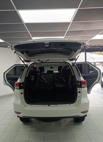 Toyota Fortuner Vxr