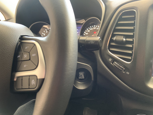 Jeep Compass 2.0 16V FLEX LONGITUDE AUTOMÁTICO