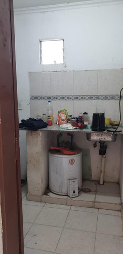 Imagen 8 de 11 de Alquilo Galpón 200 M2 - Ofi 60 M2- Predio 400 M2 - Cipoletti