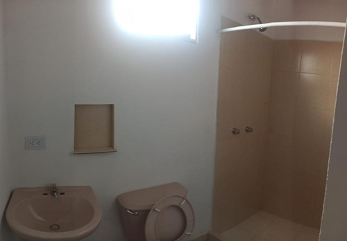 Imagen 4 de 7 de As En Alquiler Apartamento Semi Amoblado Ambrosio Plaza As