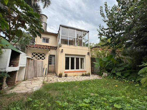 Impresionante Casa En Exclusivo Barrio De Punta Chica!