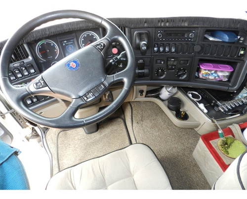 Imagem 14 de 15 de R 440 6x2 2014 Highline Automático Impecável