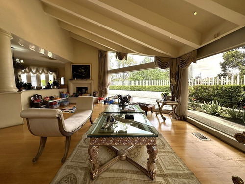Casa En Venta Con Alberca En Bosques De Las Lomas