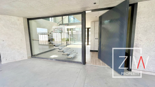 Nueva En Condominio La Dehesa 6d 8b 4est - Ziw Property