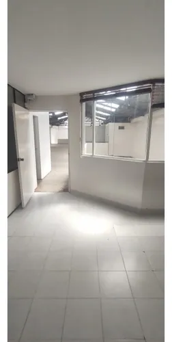 Venta Bodega Toberin