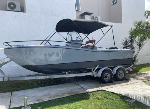 Catamaran Motoryacht 21 Pies