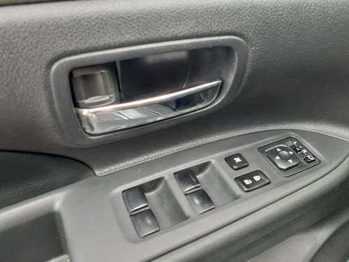 Imagem 7 de 15 de Mitsubishi Outlander