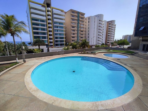 Bello Apartamento Con Vista Mar. Playa Moreno.