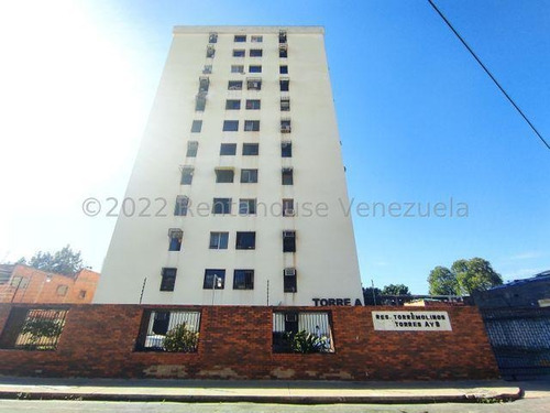 Apartamento En Venta En Urbanizacion La Barraca 24-15390 Mvs
