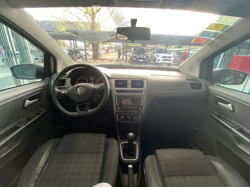 Imagen 5 de 9 de Volkswagen Suran 1,6 Mt Confortline - Nafta - 2017