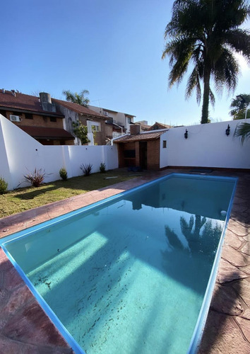 Casa En Alquiler En Vicente Lopez, Olivos - 5 Ambientes