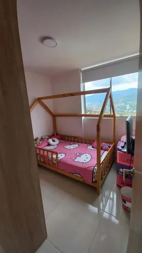 Apartamento En Venta En Entrevientos. Cod V13035