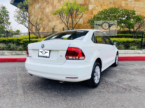 Imagen 4 de 8 de Volkswagen Vento 2020 1.6 Confortline At
