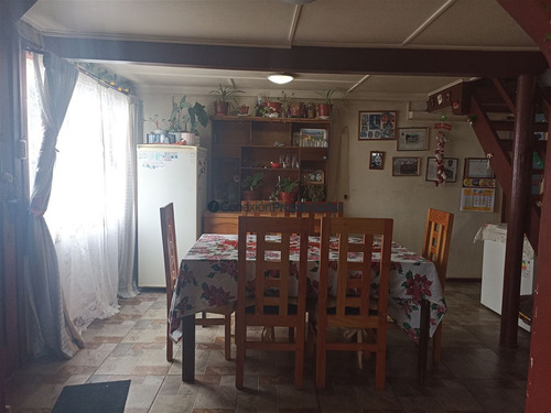 Casa En Venta De 4 Dorm. En Frutillar