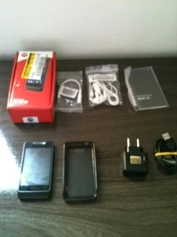 Smartphone Motorola Razr D1 Acompanha Micro Sd De 32gb