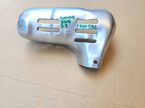 Tolva Multiple Escape Sienna Protector Frontal 2004/2006 3.3 (Usado)