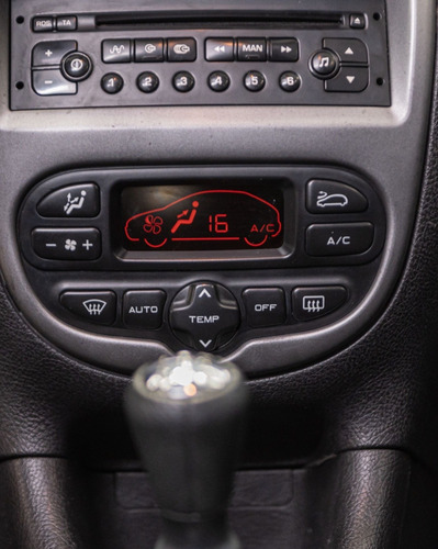 Peugeot 206 Techno/ Feline 1.6/ 1.6 Flex 16V 5p