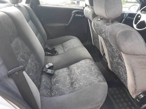 Chevrolet Vectra 2000 2.2 Milenium 4p