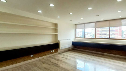 Se Alquila Oficina 47m2 Horizonte 4579