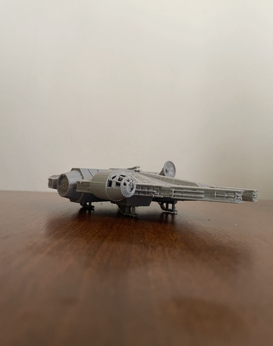 Halcon Milenario Millenium Falcon Star Wars Han Solo 15 Cm