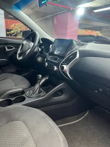 Hyundai Tucson IX35 GL 2.0 4X2