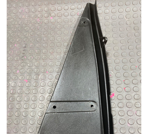 Moldura Asiento Tra Der Ford Focus 2.0 Aut 2000/2006