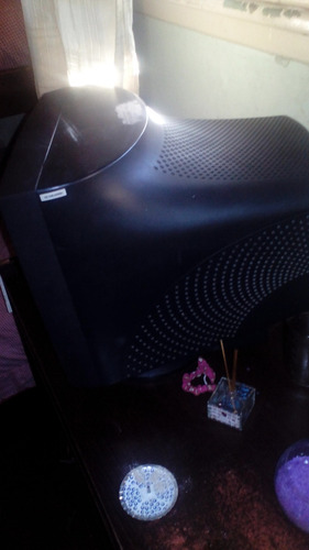 Vendors Monitor Compaq V510v