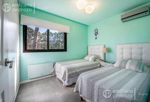 Venta Casa 3 Dormitorios Barrio Privado Parque Pinares, Punta Del Este