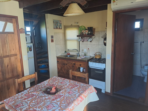 Cabaña De Hadas Y Duendes. Alquiler De Casa Con Piscina Climatizada Todo El Año Con Cerramiento Retráctil. Wi-fi. Parrillero Techado En Marco De Los Reyes, Ámbito De Villa Serrana.