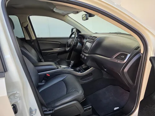 Dodge Journey 2.4 Sxt 7 Pasajeros Plus At