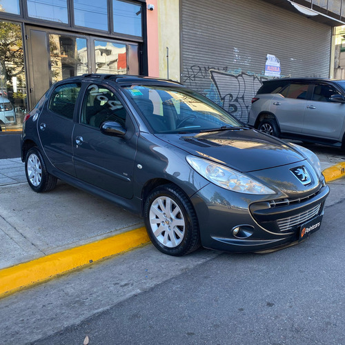 Peugeot 207 1.6 Xt