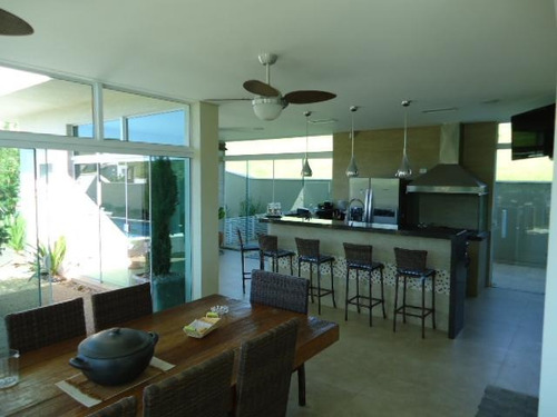Imagem 4 de 15 de Casa De Alto Padrão Em Codomínio / Ca-049