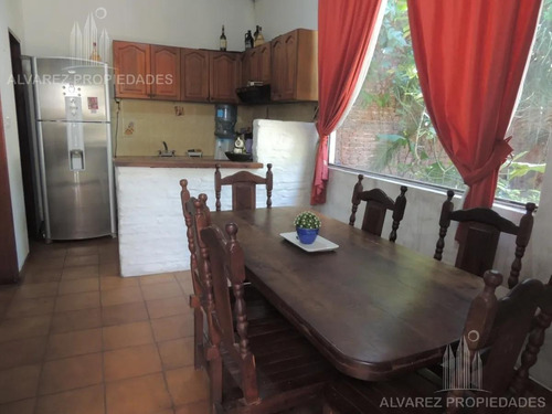 Imagen 5 de 12 de Casa 3 Ambientes Venta Ituzaingo Centro