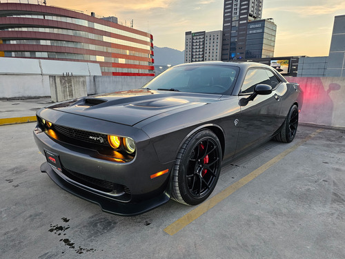 Dodge Challenger 6.2 Srt Hellc At