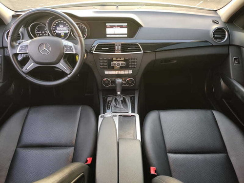 Imagem 12 de 15 de Mercedes-benz C180 1.6 T Cgi Sport 2013