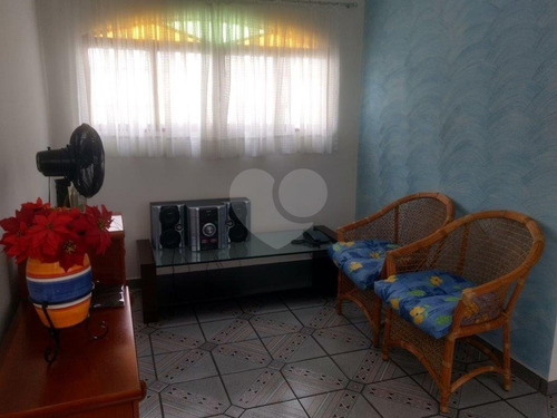 Imagem 8 de 19 de Casa, 3 Dormitório, 3 Suítes, 4 Vagas, À Venda, No Jardim São Paulo, Em São Paulo - Reo301180
