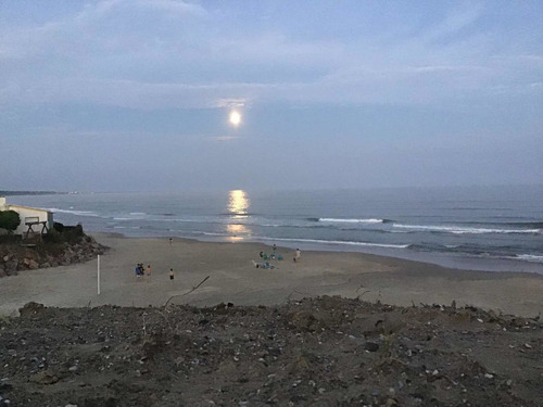 Imagen 5 de 14 de La Paloma Frente Al Mar 3 Dormitorios Máx.6
