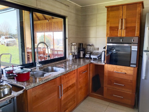 Parcela Con Casa, 4 Dorm Y 4 Baños, Huellanto, Gorbea