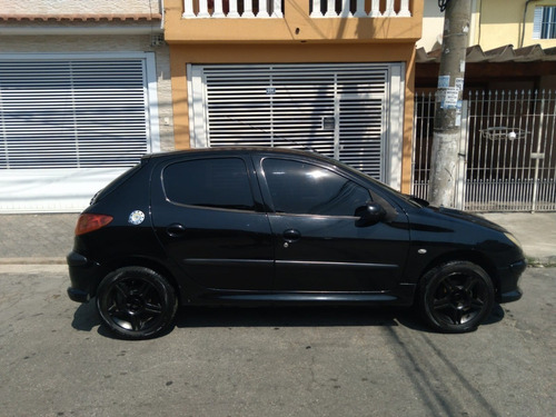 Imagem 1 de 7 de Peugeot 206