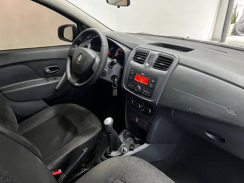 Renault Logan 1.6 Life