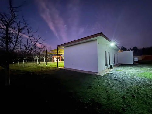 Amplia Y Moderna Casa 4d Y 3b En 5000 M2