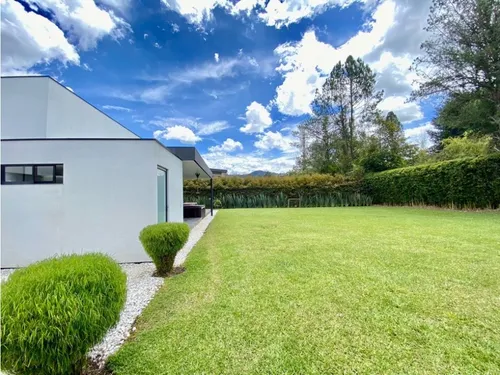 Casa En Arriendo En Rionegro El Tablazo Con Jacuzzi