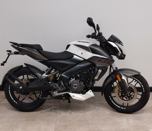 Imagen 12 de 25 de Bajaj Rouser Ns200 Descuento Contado Efectivo